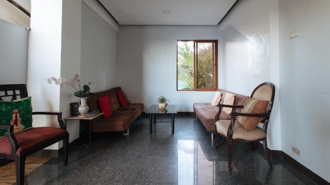 Reddoorz Plus @ Melsol Metro Vigan Exterior photo