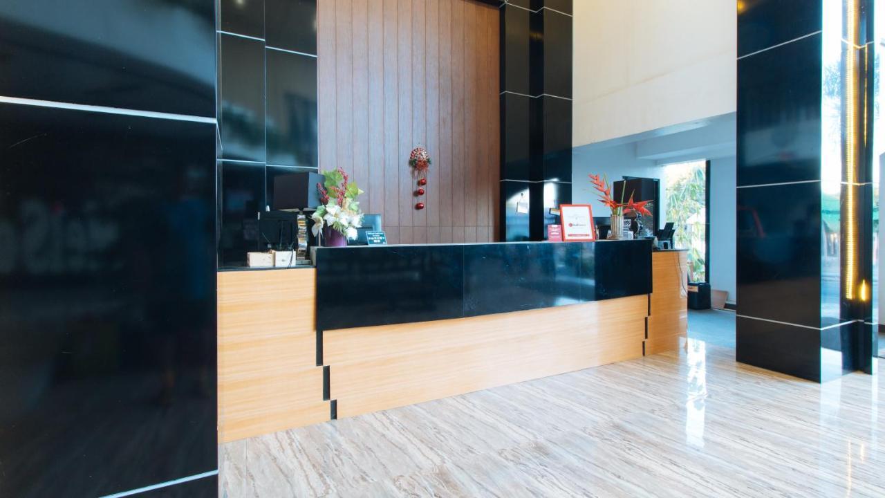 Reddoorz Plus @ Melsol Metro Vigan Exterior photo