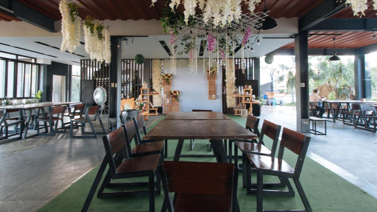 Reddoorz Plus @ Melsol Metro Vigan Exterior photo