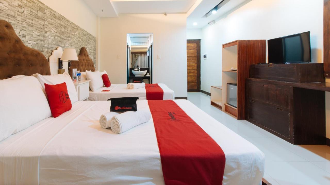 Reddoorz Plus @ Melsol Metro Vigan Exterior photo