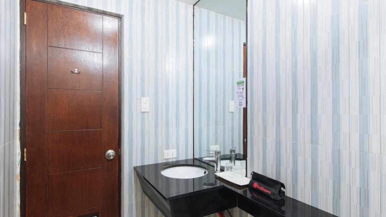 Reddoorz Plus @ Melsol Metro Vigan Exterior photo