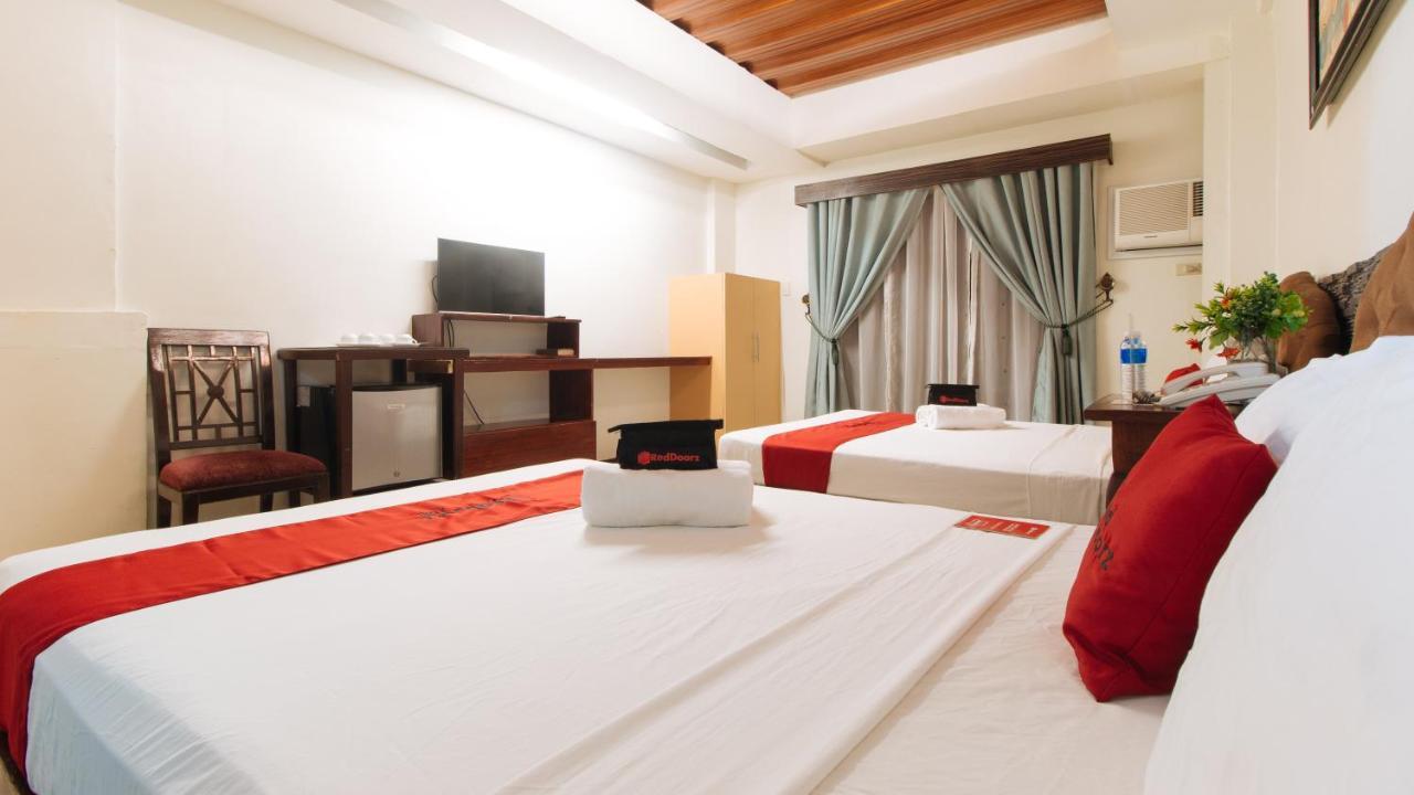 Reddoorz Plus @ Melsol Metro Vigan Exterior photo