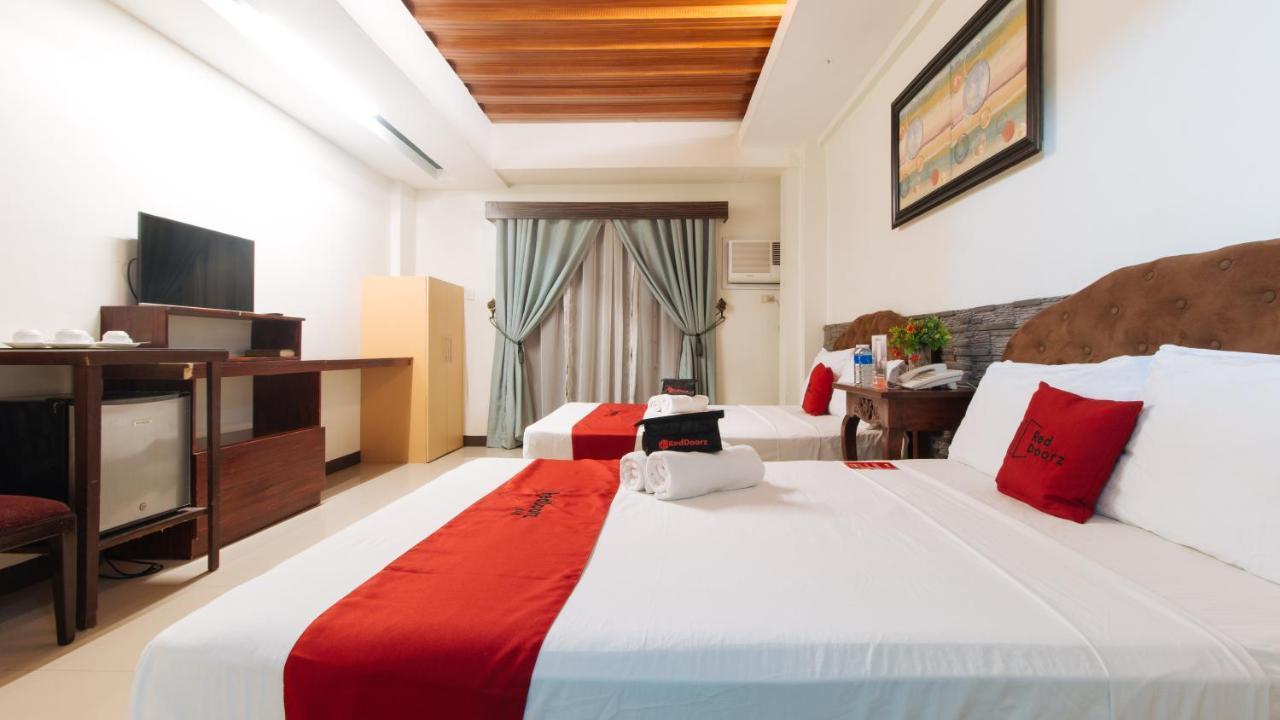 Reddoorz Plus @ Melsol Metro Vigan Exterior photo