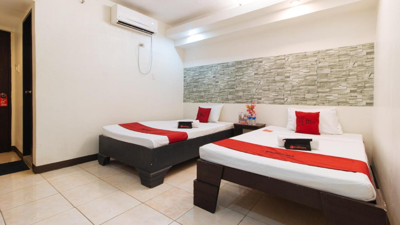 Reddoorz Plus @ Melsol Metro Vigan Exterior photo