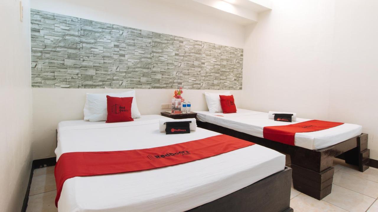 Reddoorz Plus @ Melsol Metro Vigan Exterior photo