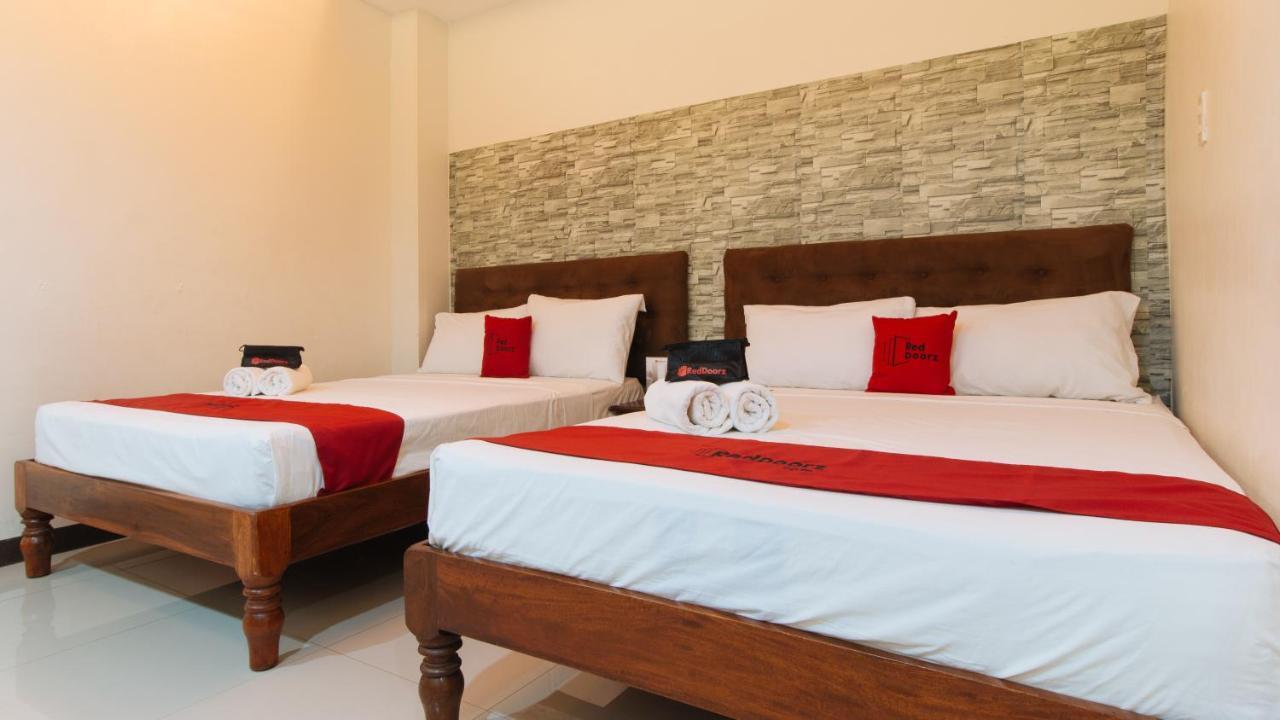 Reddoorz Plus @ Melsol Metro Vigan Exterior photo