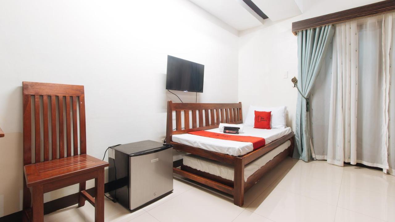 Reddoorz Plus @ Melsol Metro Vigan Exterior photo