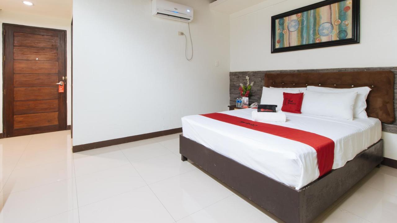Reddoorz Plus @ Melsol Metro Vigan Exterior photo