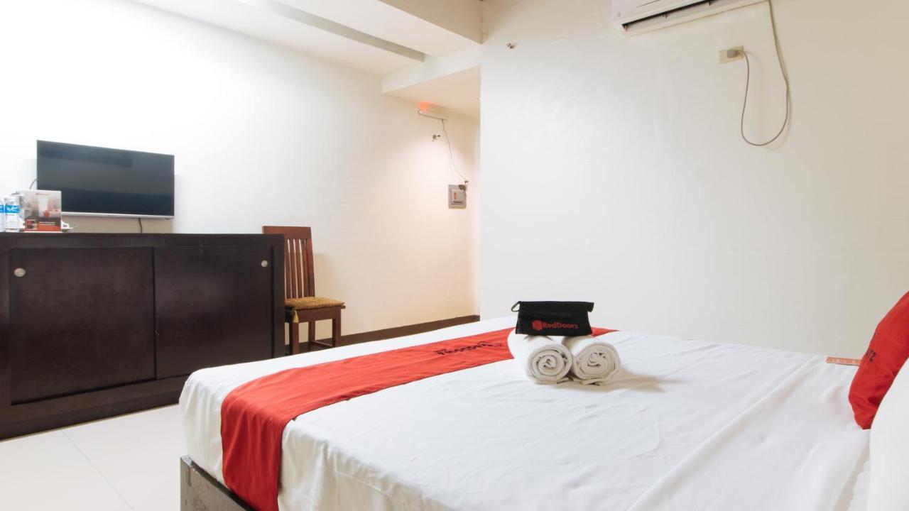 Reddoorz Plus @ Melsol Metro Vigan Exterior photo