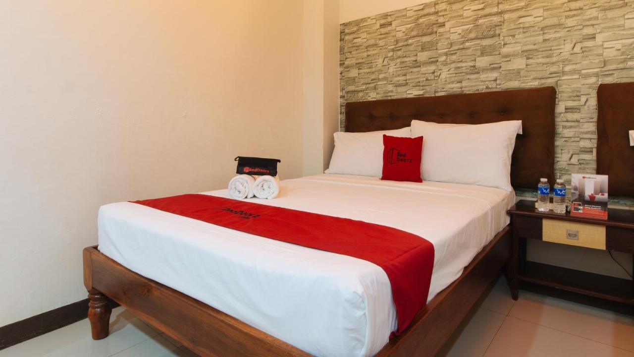 Reddoorz Plus @ Melsol Metro Vigan Exterior photo